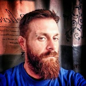 Meet your Posher, Dustin